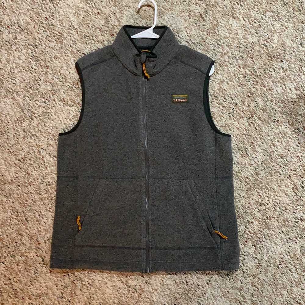 Men’s L.L. Bean Gray Vest Size M Reg